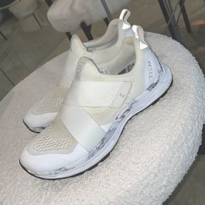 Tiem Slipstream Cycling Shoes with SPD cleats included